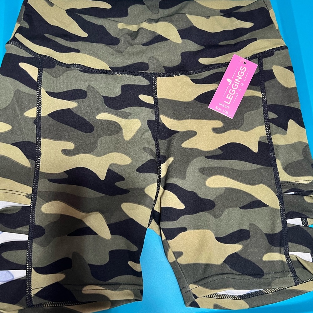 Cat & Jack Green and Black Bike Shorts